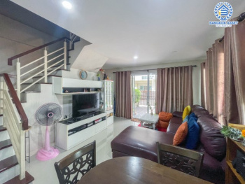 *****ทาวน์เฮ้าส์มือสองย่านกรุงเทพฯ ม.เดอะปาร์คแอท แฟชั่น รามอินทรา เนื้อที่กว้างขวาง 27.4 ตร.ว. ฟังก์ชัน 2 ห้องนอน 3 ห้องน้ำ แถมฟรี! 2 เครื่องปรับอากาศ 2 เครื่องทำน้ำอุ่น บนทำเลเชื่อมต่อถ.รามอินทรา ใกล้ทางด่วน "ทางด่วนรามอินทรา-อาจณรงค์" ในราคาสุดคุ้ม!